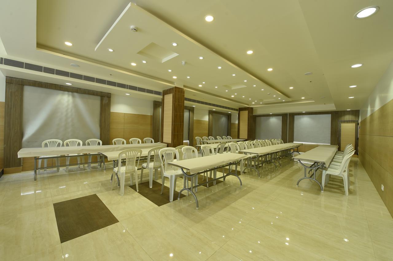 Mayas Kem Pride Hotel Tiruchirappalli Ngoại thất bức ảnh